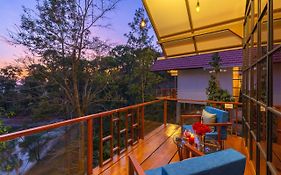 Stayvista At Cicada Chikmagalur 2Bhk Breakfast Included With Amazing View